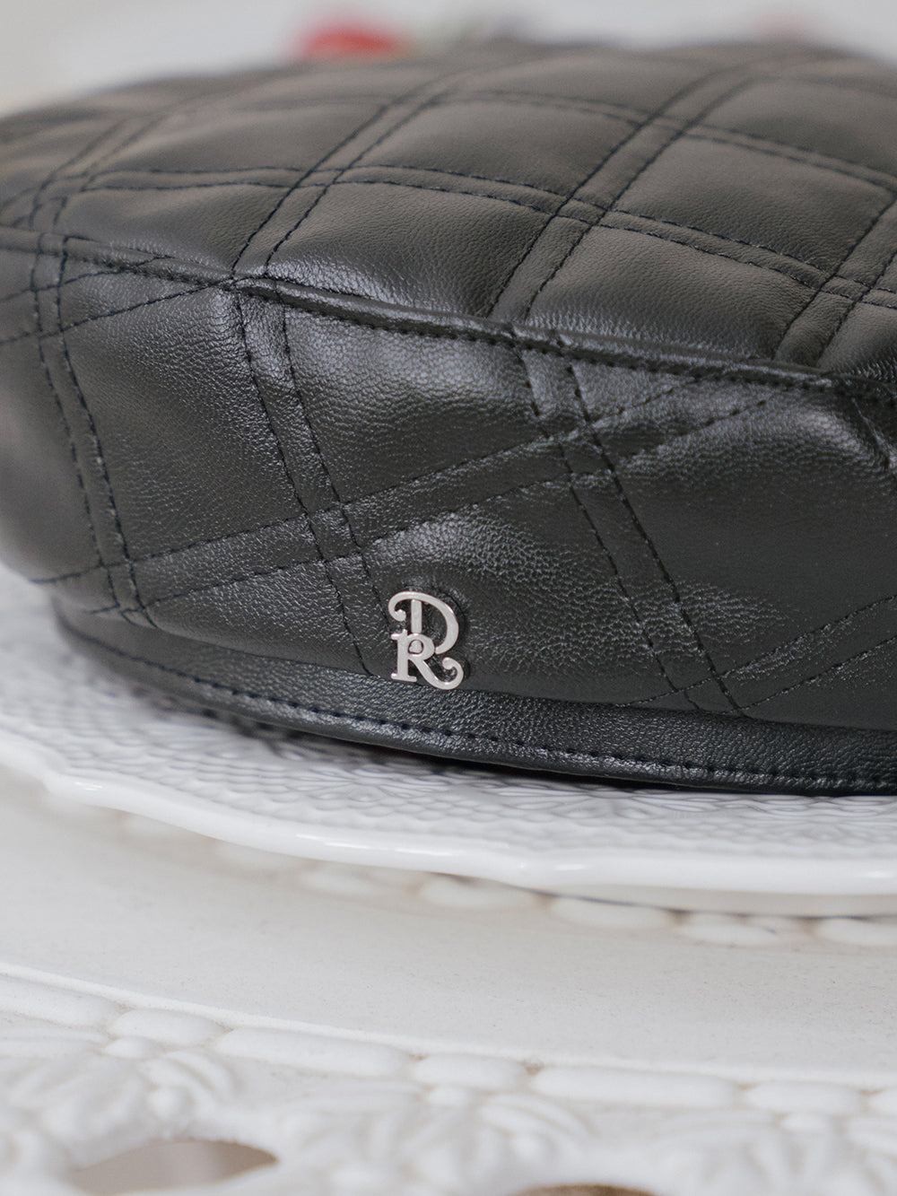 サイズ：FREE　カラー：BLK