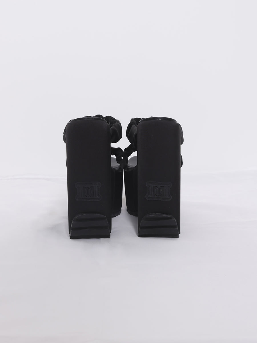 サイズ：L　カラー：BLK