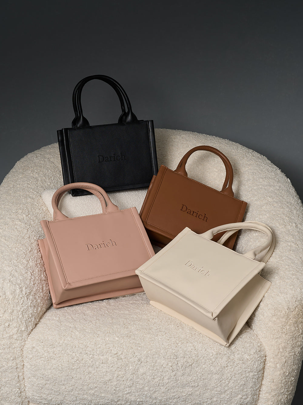 Darich ダーリッチ ロゴレザーラタンバッグ Darich - 新品未開封 ダーリッチ ロゴレザーラタンバッグ