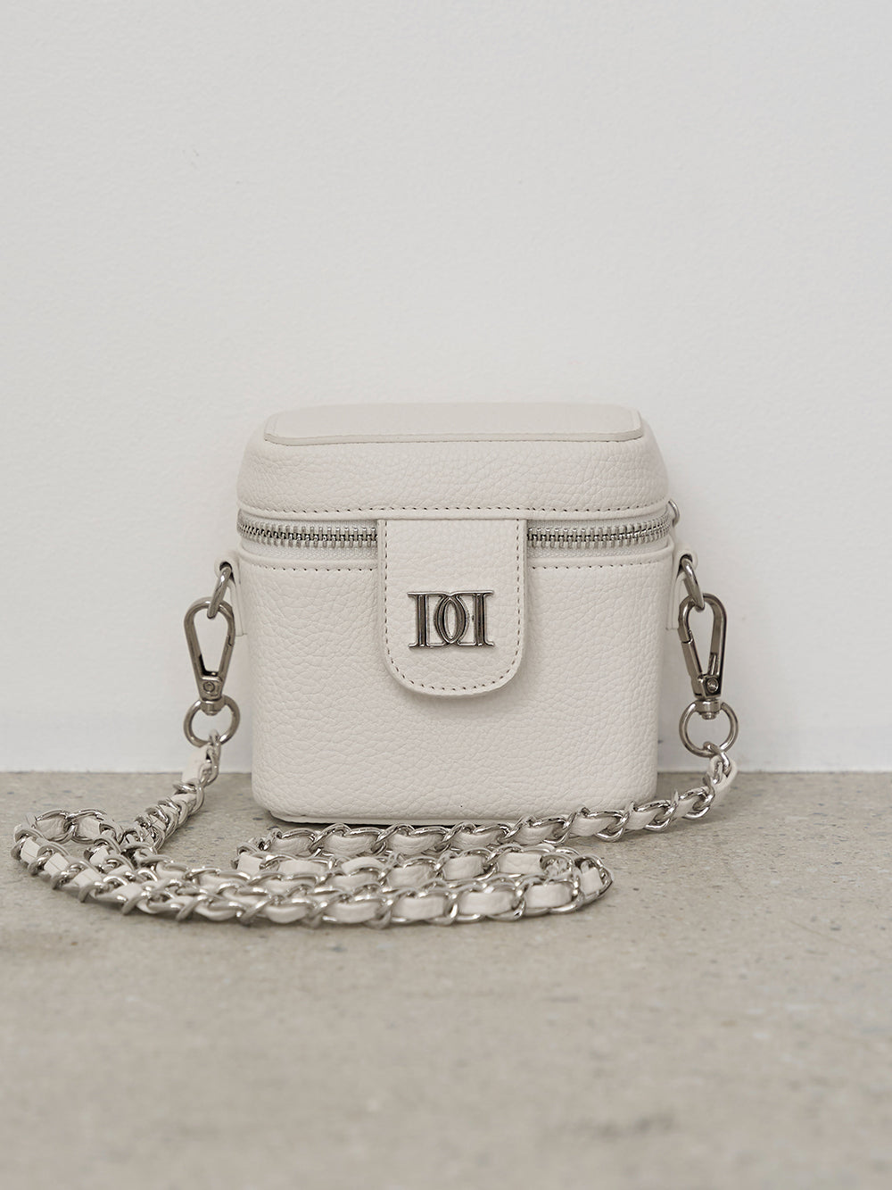 【novelty】Caviar Skin Leather Small Pouch