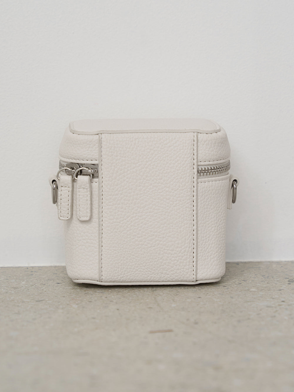 【novelty】Caviar Skin Leather Small Pouch