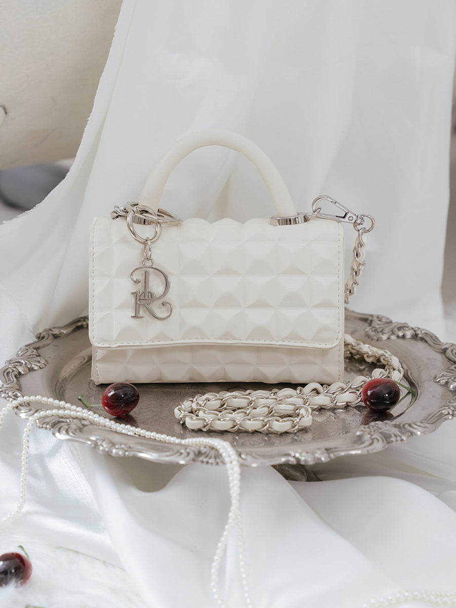 サイズ：FREE　カラー：IVO