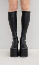 サイズ：M　カラー：BLK