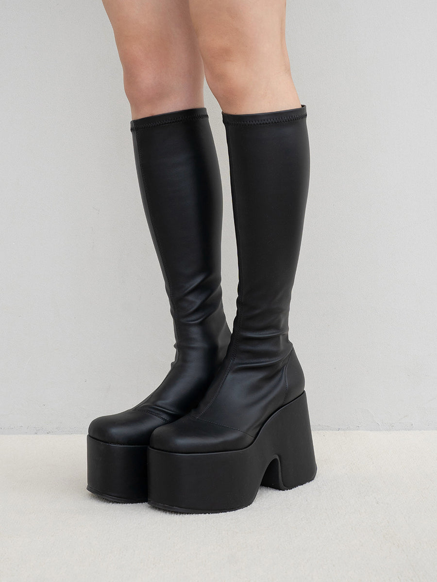 サイズ：M　カラー：BLK