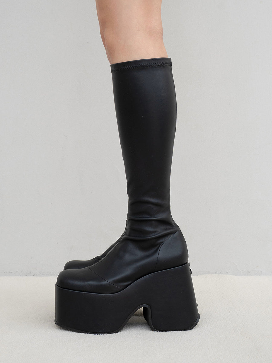 サイズ：M　カラー：BLK