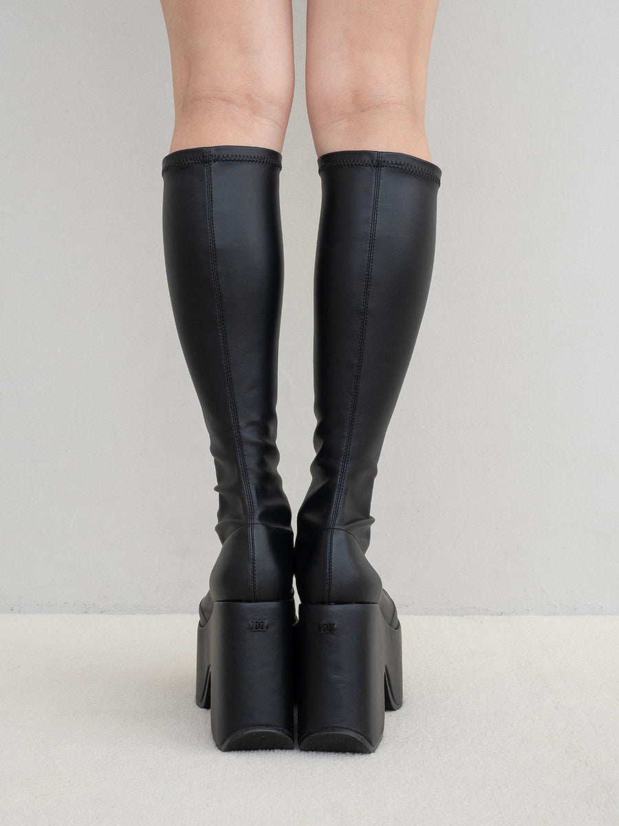 サイズ：M　カラー：BLK