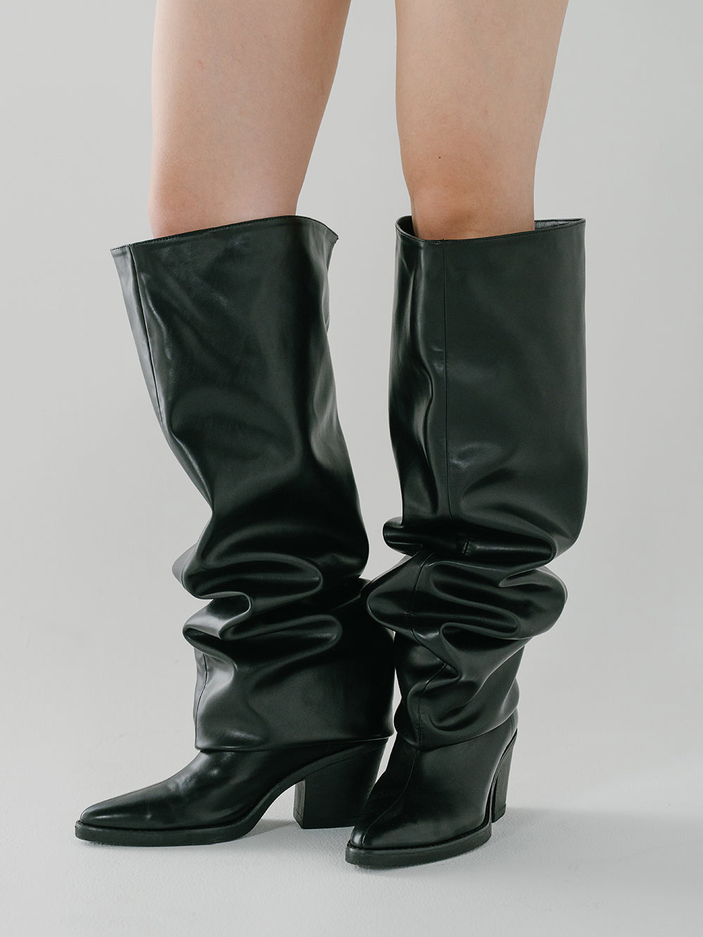 ポインテッドドレープロングブーツ – Darich (ダーリッチ)