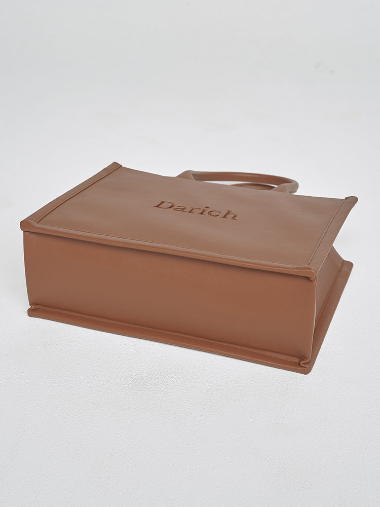 予約商品】ロゴレザートートバッグ – Darich (ダーリッチ)