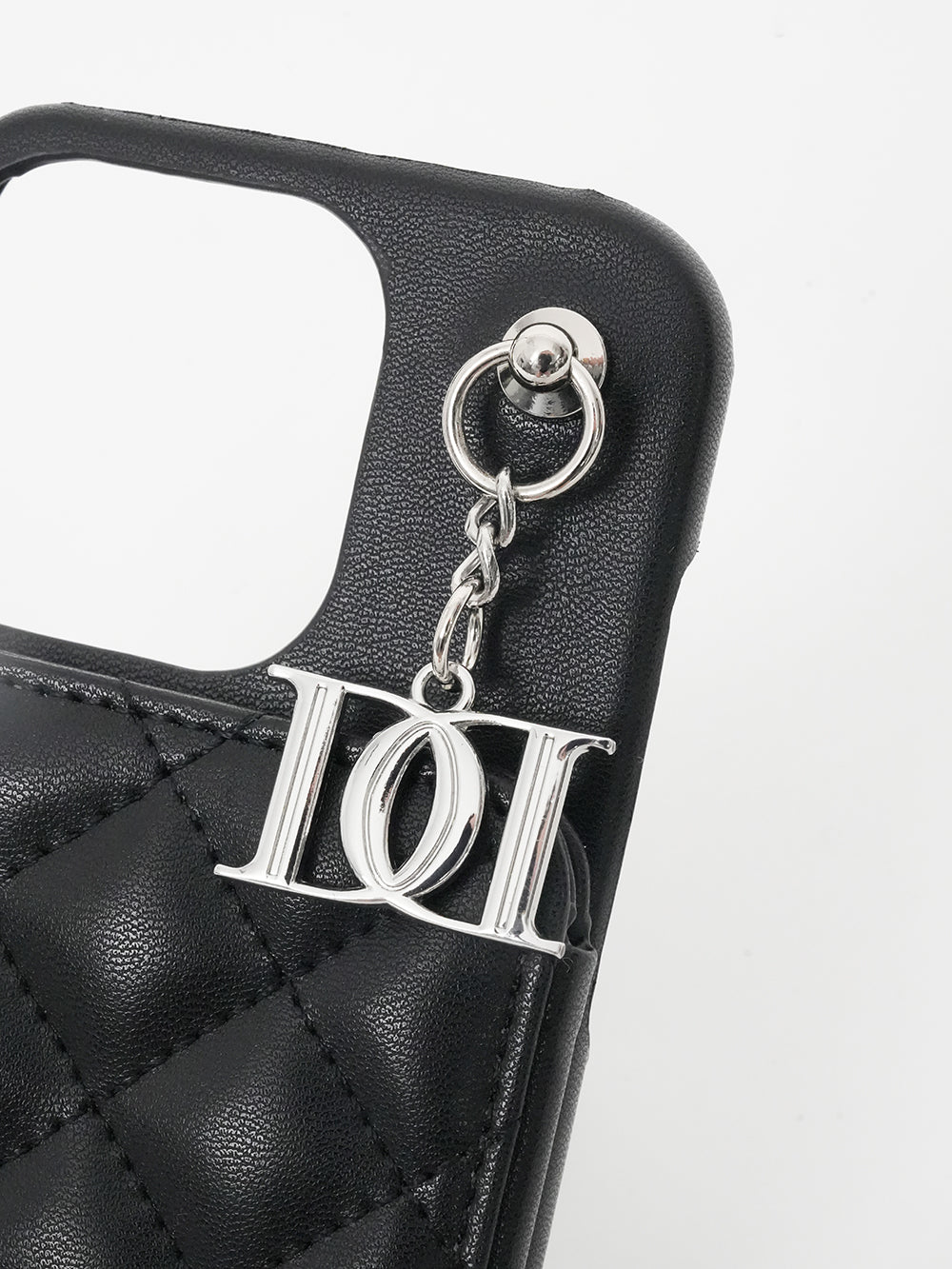 サイズ：15pro　カラー：BLK