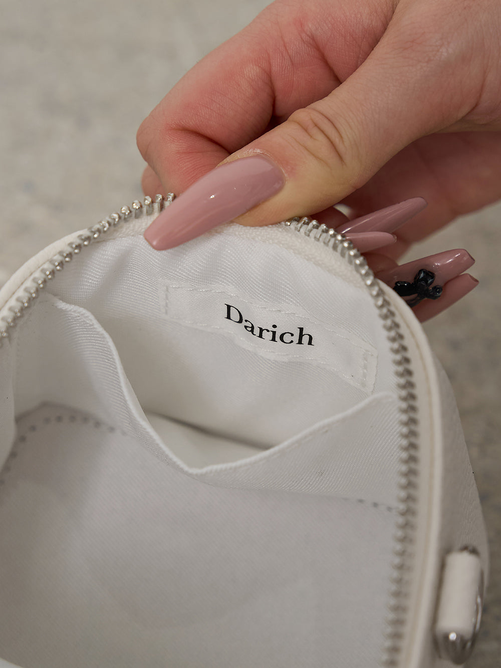 【novelty】Caviar Skin Leather Small Pouch