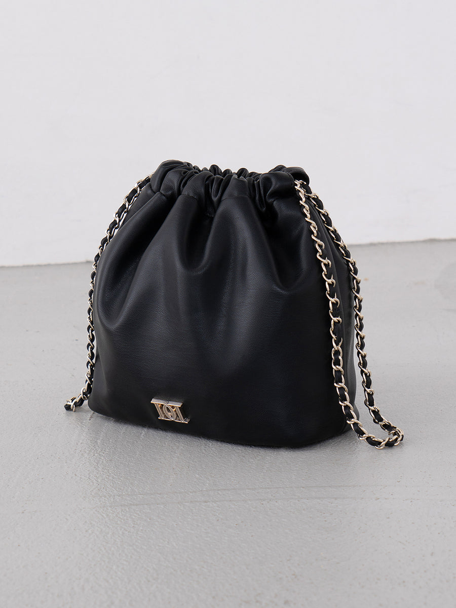 サイズ：FREE　カラー：BLK