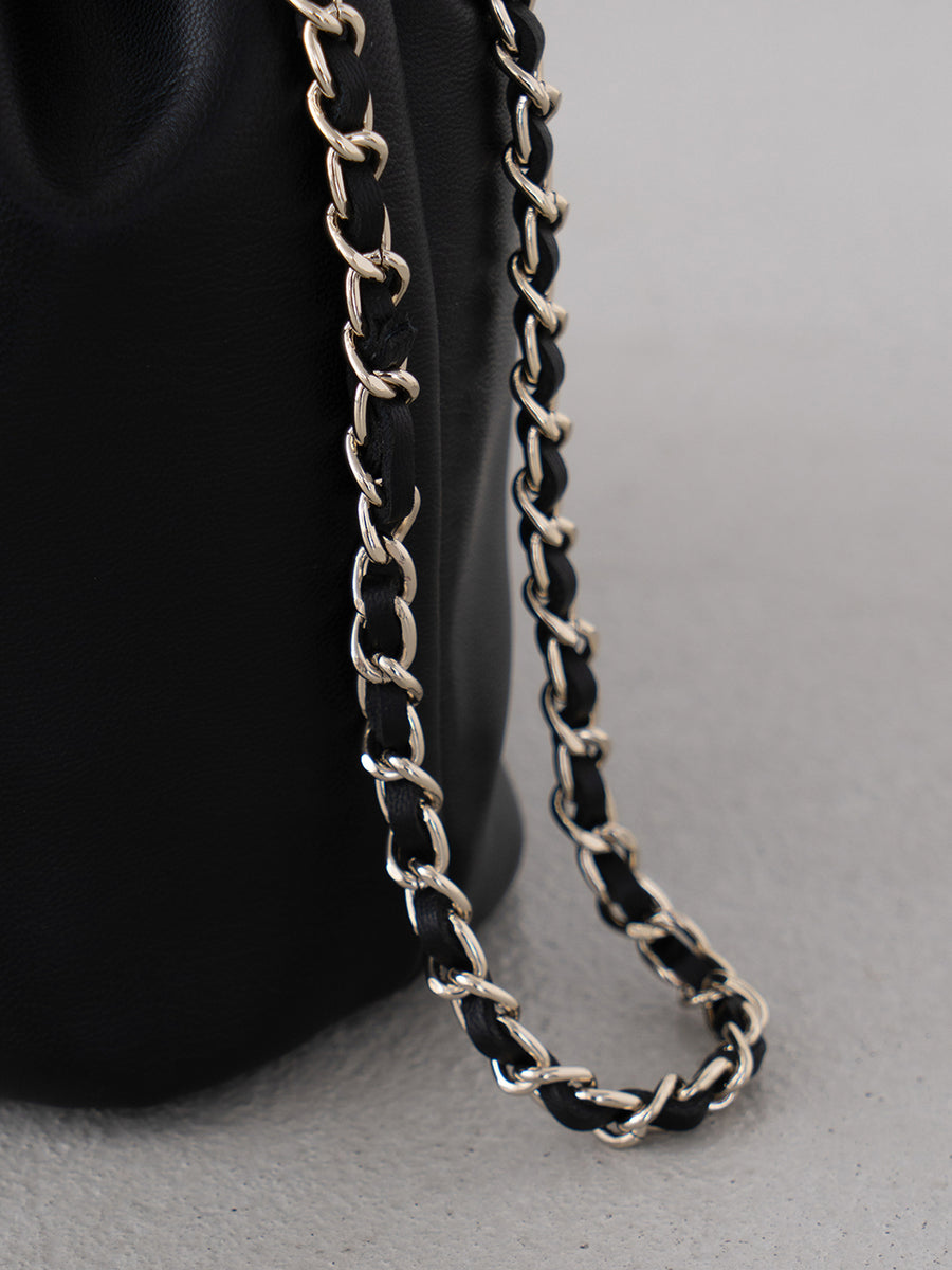 サイズ：FREE　カラー：BLK