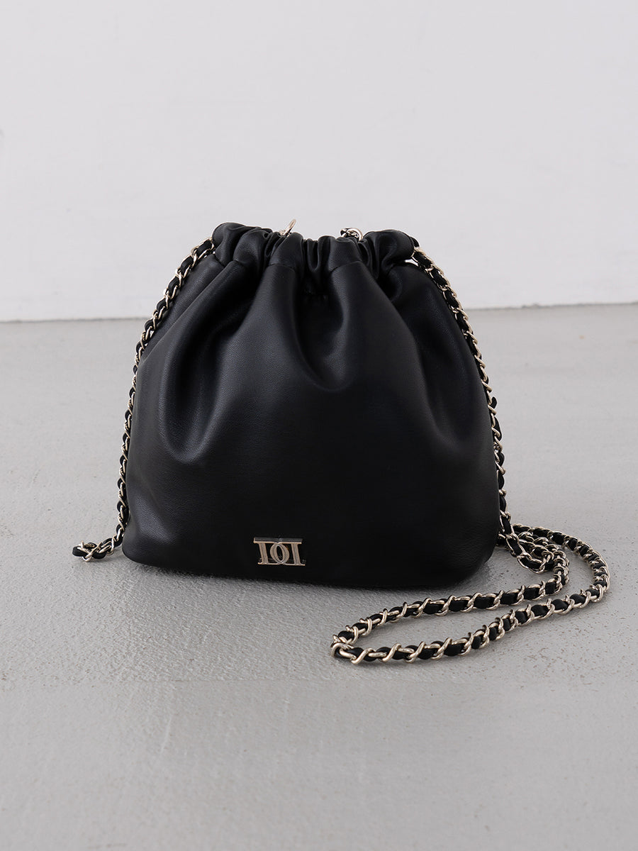 サイズ：FREE　カラー：BLK