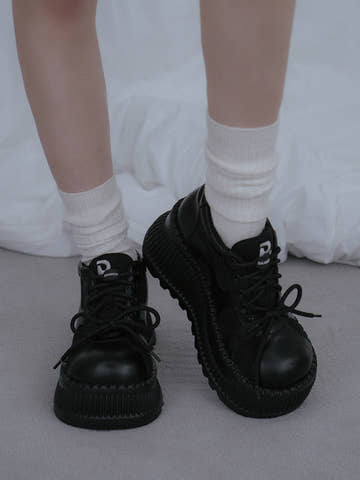 サイズ：M　カラー：BLK