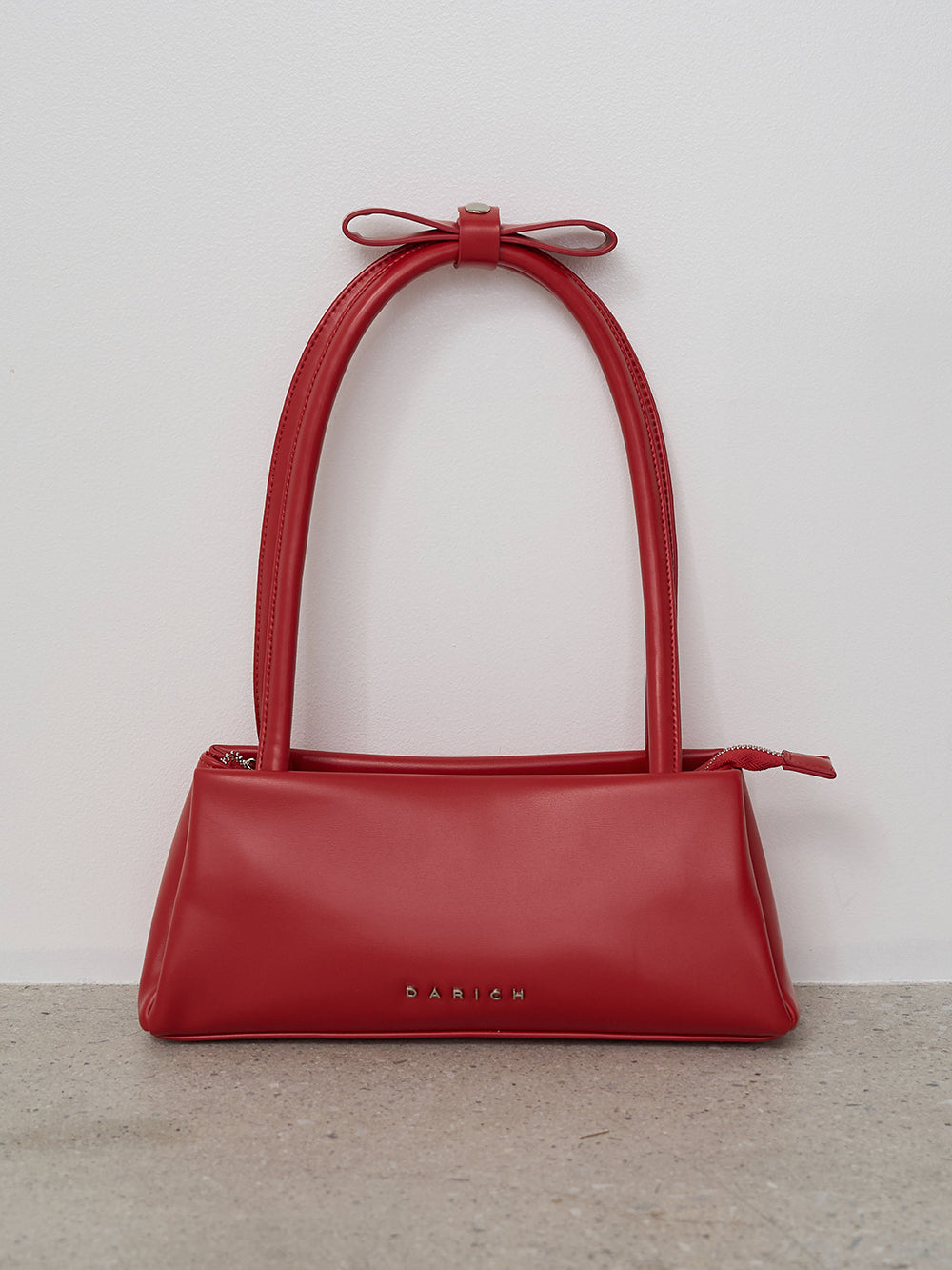 サイズ：FREE　カラー：RED