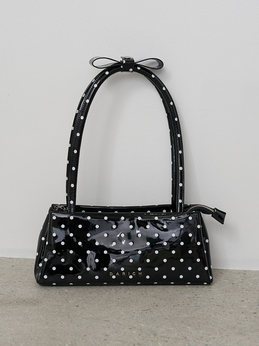 サイズ：FREE　カラー：BLK