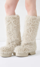 サイズ：M　カラー：IVO