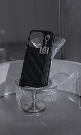 サイズ：15pro　カラー：BLK