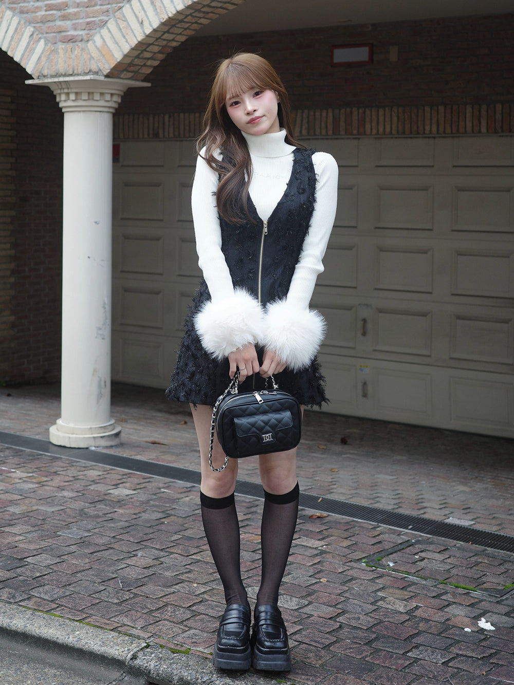 モデル：155cm（着用サイズ：S　着用カラー：BLK）