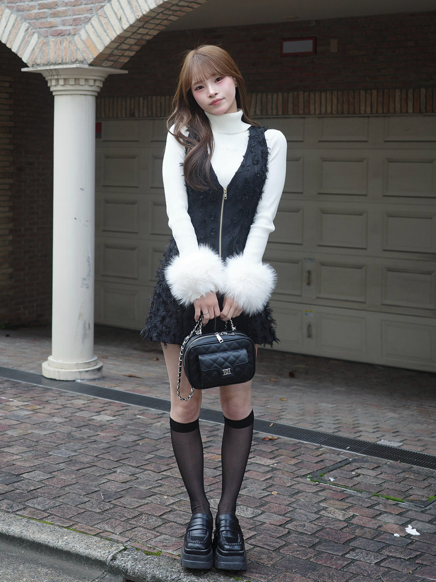 モデル：155cm（着用サイズ：S　着用カラー：BLK）