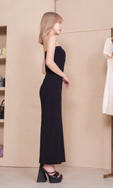 モデル：160cm（着用サイズ：FREE　着用カラー：BLK）