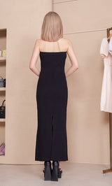 モデル：160cm（着用サイズ：FREE　着用カラー：BLK）