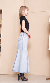 モデル：160cm（着用サイズ：FREE　着用カラー：BLK）