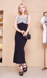 モデル：160cm（着用サイズ：FREE　着用カラー：BLK）