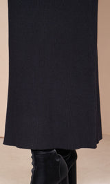 モデル：160cm（着用サイズ：FREE　着用カラー：BLK）