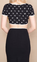 モデル：160cm（着用サイズ：FREE　着用カラー：BLK）