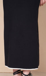 モデル：160cm（着用サイズ：FREE　着用カラー：BLK）