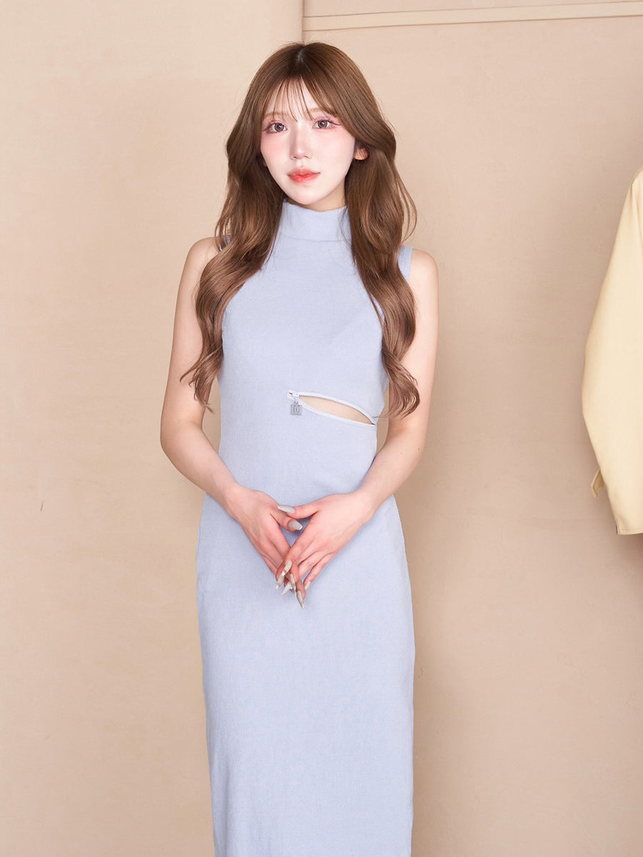 ポイントオープンロングニットワンピース