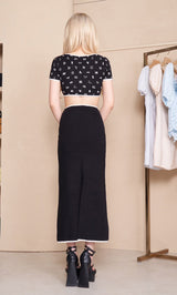 モデル：160cm（着用サイズ：FREE　着用カラー：BLK）