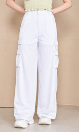 モデル：160cm（着用サイズ：FREE　着用カラー：WHT）