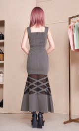 モデル：160cm（着用サイズ：FREE　着用カラー：GRY）