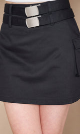 モデル：160cm（着用サイズ：S　着用カラー：BLK）