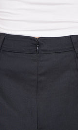 モデル：160cm（着用サイズ：S　着用カラー：BLK）