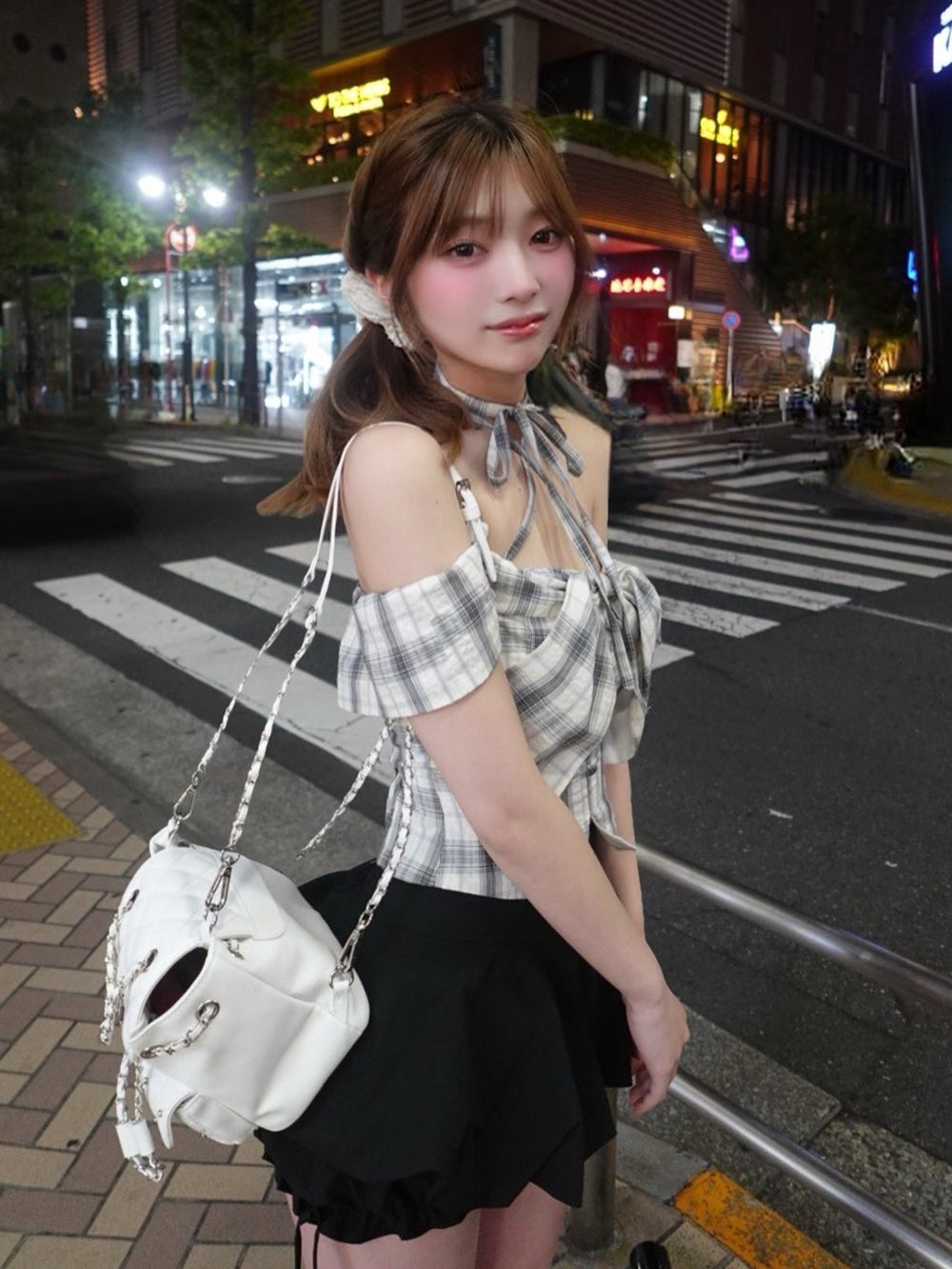 モデル：162cm（着用サイズ：FREE　着用カラー：IVO）