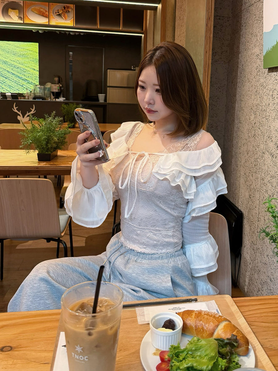 モデル：164cm（着用サイズ：FREE　着用カラー：WHT）