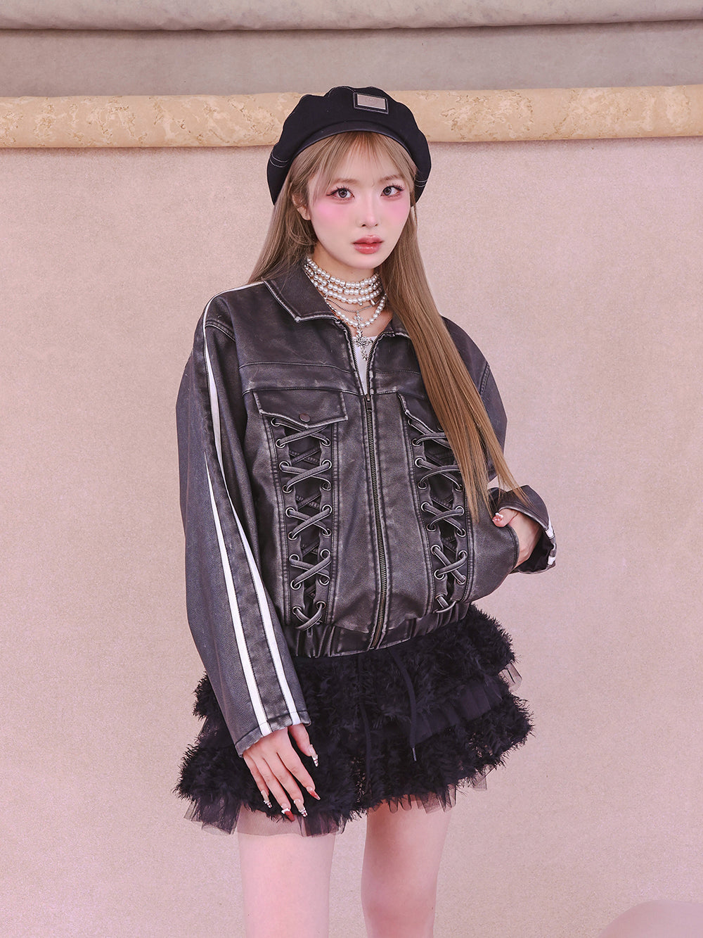 モデル：163cm（着用サイズ：FREE　着用カラー：BLK）