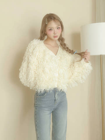 モデル：163cm（着用サイズ：FREE　着用カラー：IVO）