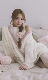 モデル：163cm（着用サイズ：FREE　着用カラー：IVO）