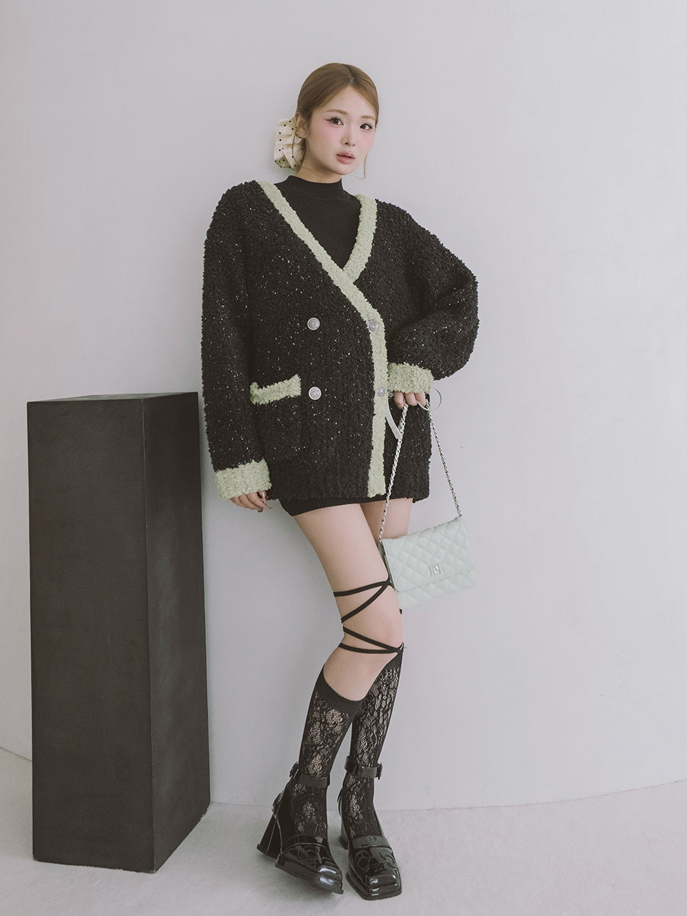 モデル：163cm（着用サイズ：FREE　着用カラー：BLK）