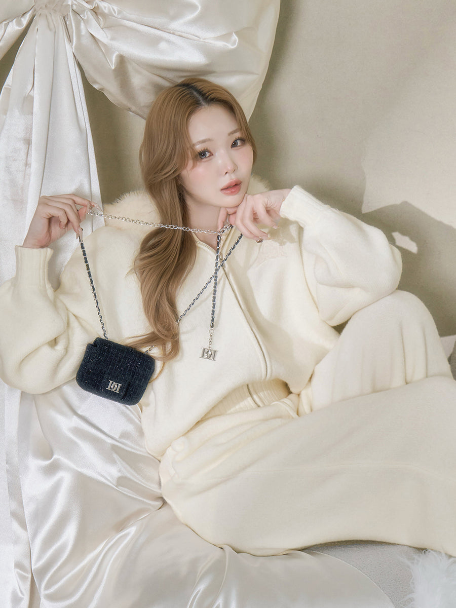 サイズ：FREE　カラー：BLK