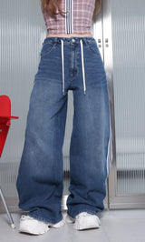 モデル：163cm（着用サイズ：S　着用カラー：BLU）