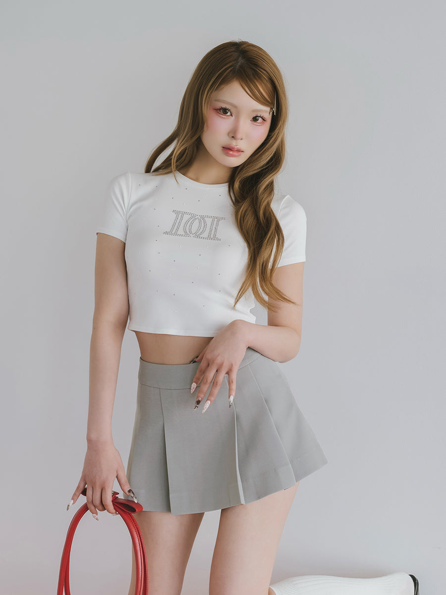 モデル：163cm（着用サイズ：FREE　着用カラー：WHT）