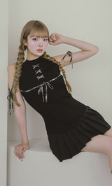 モデル：163cm（着用サイズ：FREE　着用カラー：BLK）
