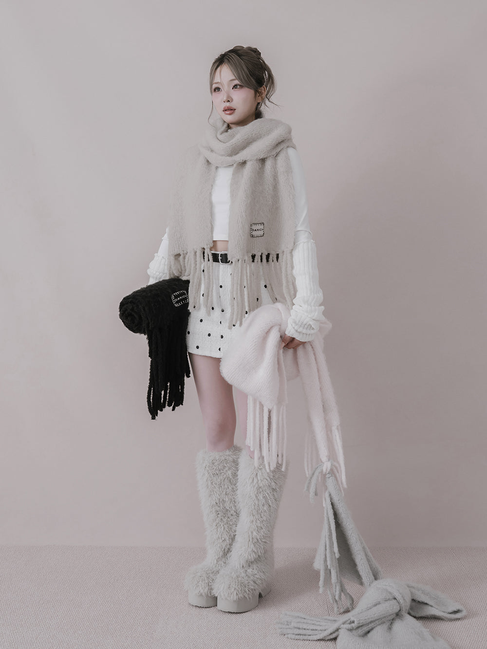 ♡ ダーリッチ Darich ♡ ヘアリーボリュームマフラー グレー