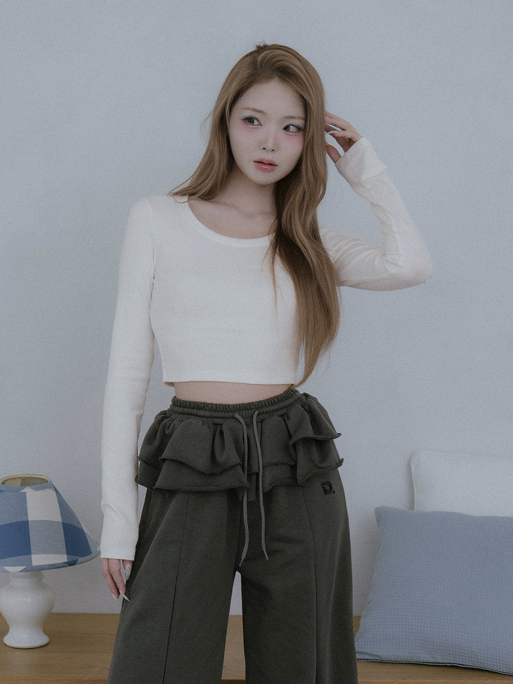 モデル：163cm（着用サイズ：FREE　着用カラー：IVO）