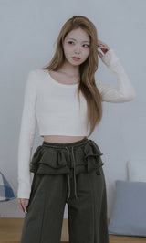 モデル：163cm（着用サイズ：FREE　着用カラー：IVO）